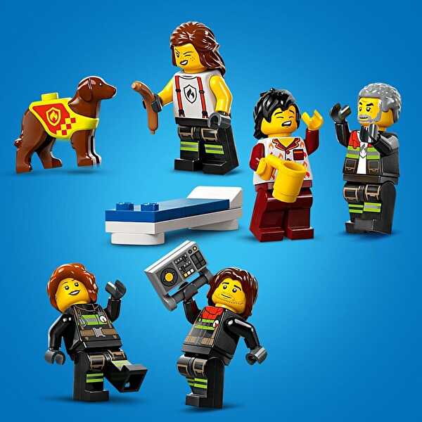 LEGO City İtfaiye Kamyonlu İtfaiye Merkezi 60414