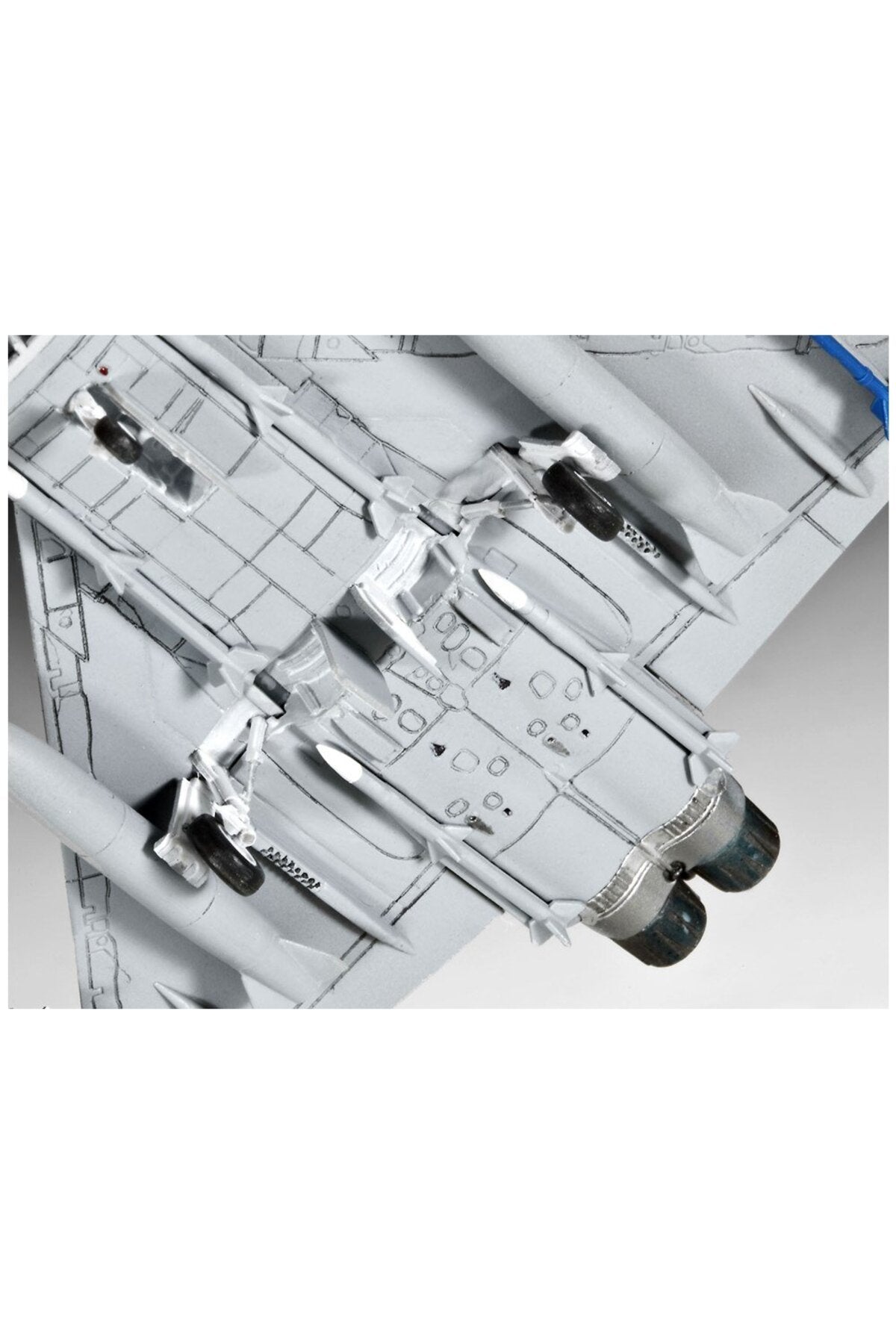 Revell Eurofighter Typhoo Model Set 1:144