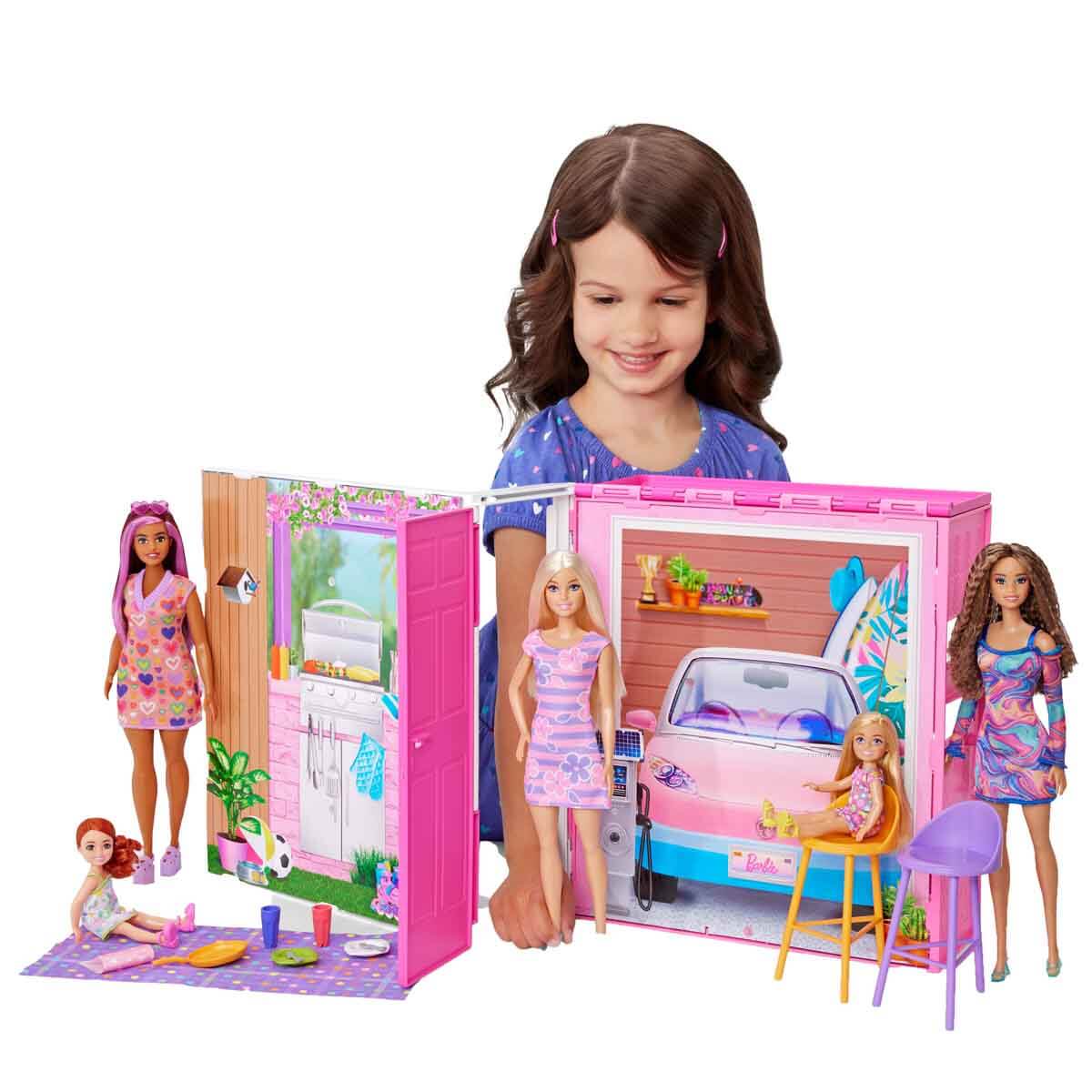 Barbie Bebek ve Portatif Tatil Evi