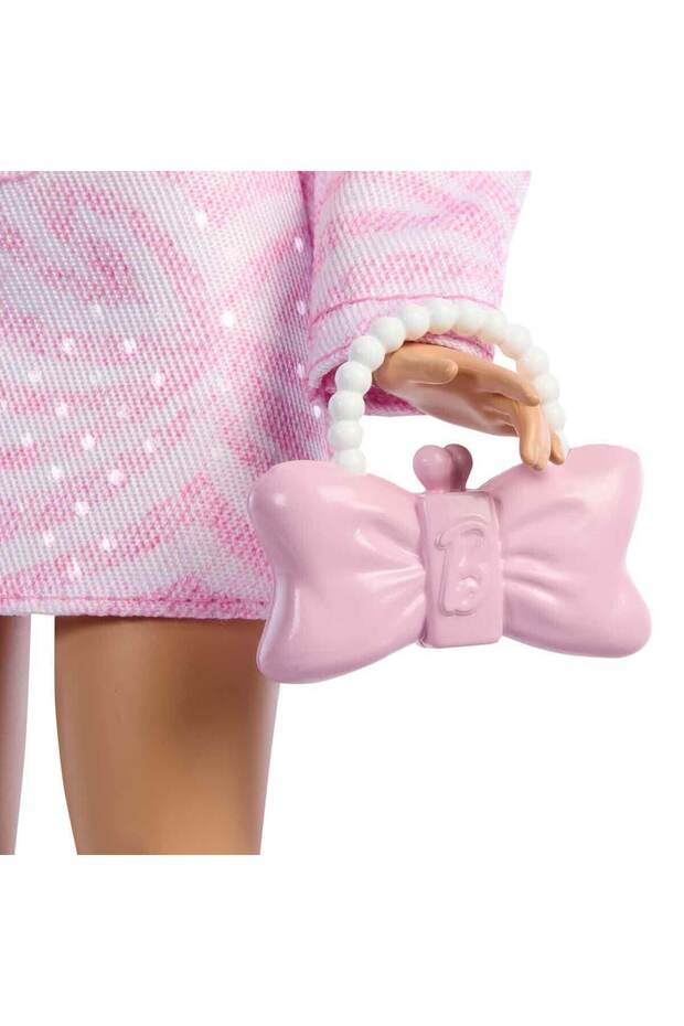 Barbie Deluxe Style Bebek Pembe Ceketli