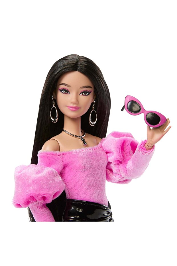 Barbie Deluxe Style Bebek Siyah Metalik Elbise