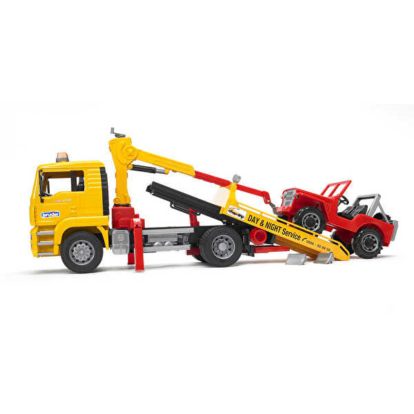 Bruder Man Araba Çekici Jeep BR02750