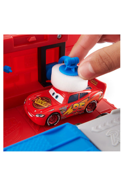 Cars Dönüştürülebilir Mack Oyun Seti