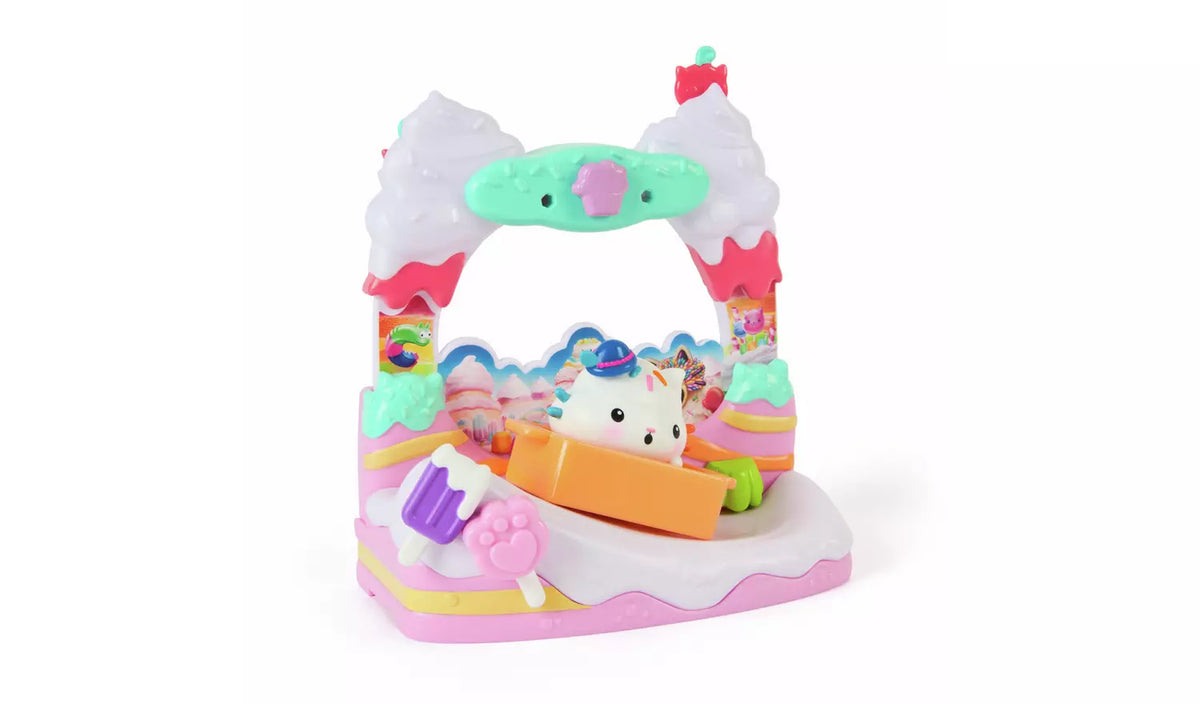 Gabbys Dollhouse Cakey Cat in Tatlı İkram Balkonu