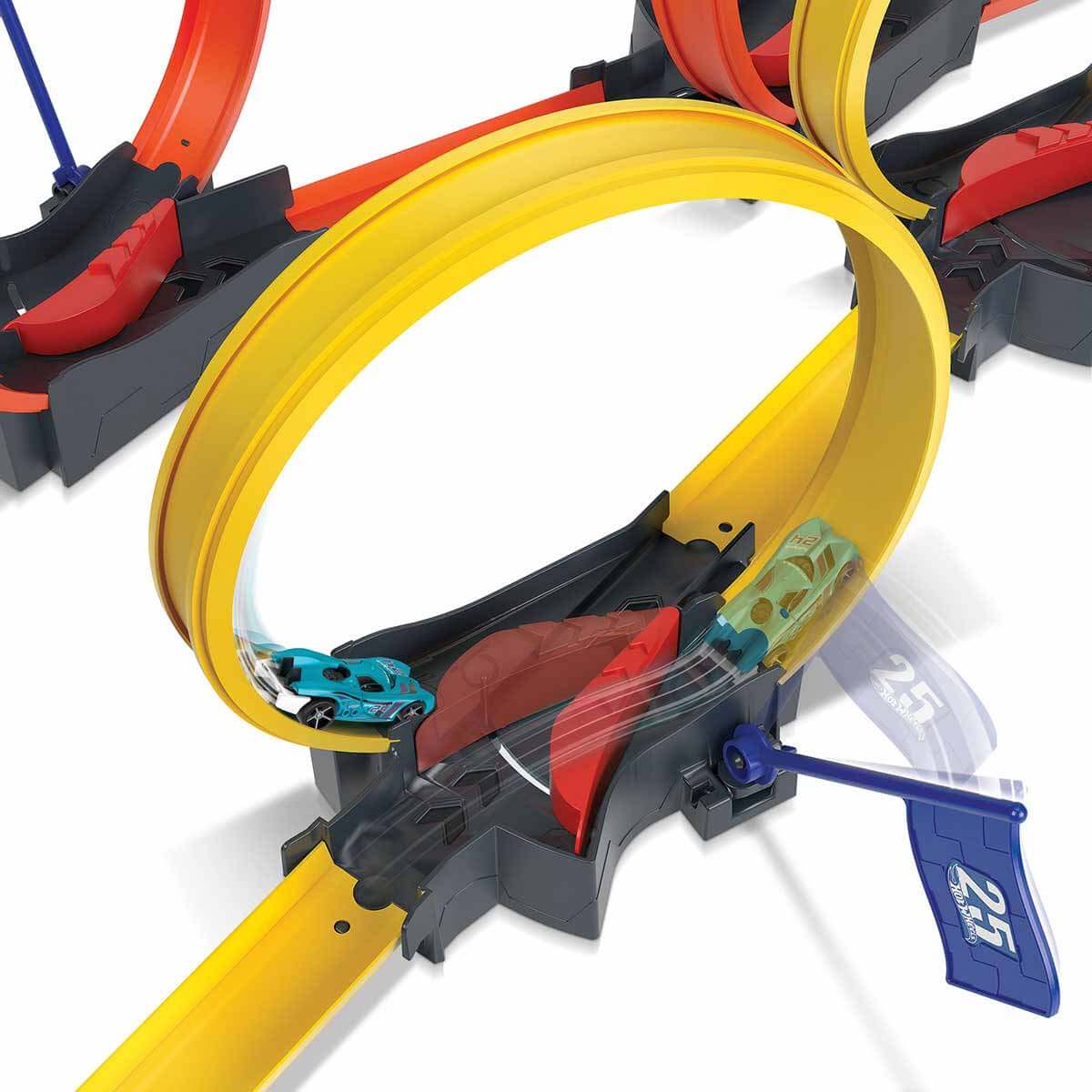 Hot Wheels Çok Çemberli Yarış Seti