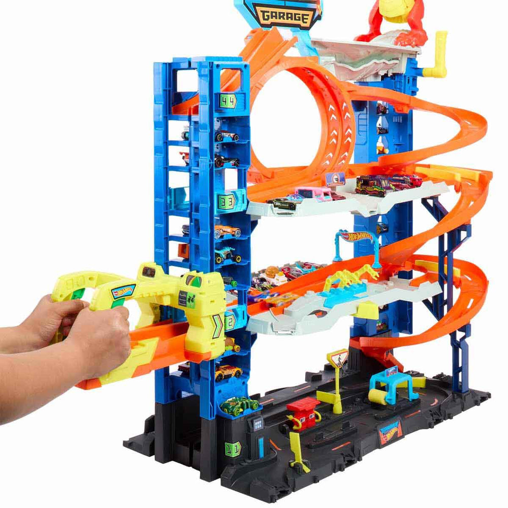 Hot Wheels Yeni Ultimate Garaj