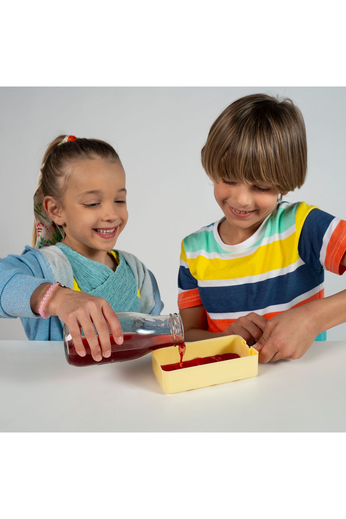 IcePops Monster Pops Kokulu Klipsli Sürpriz Peluş