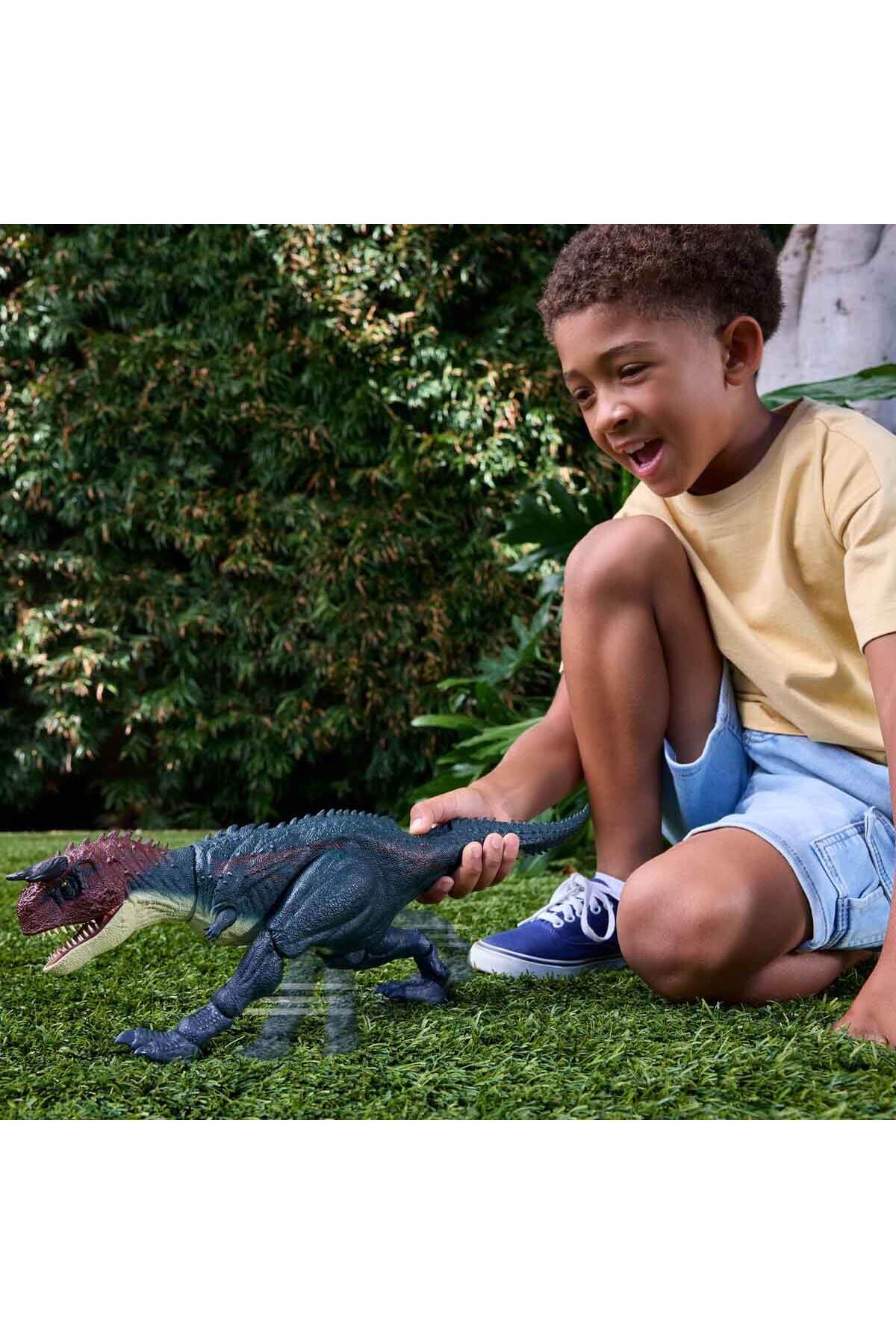 Jurassic World Carnotaurus Sesli Figür 43 cm