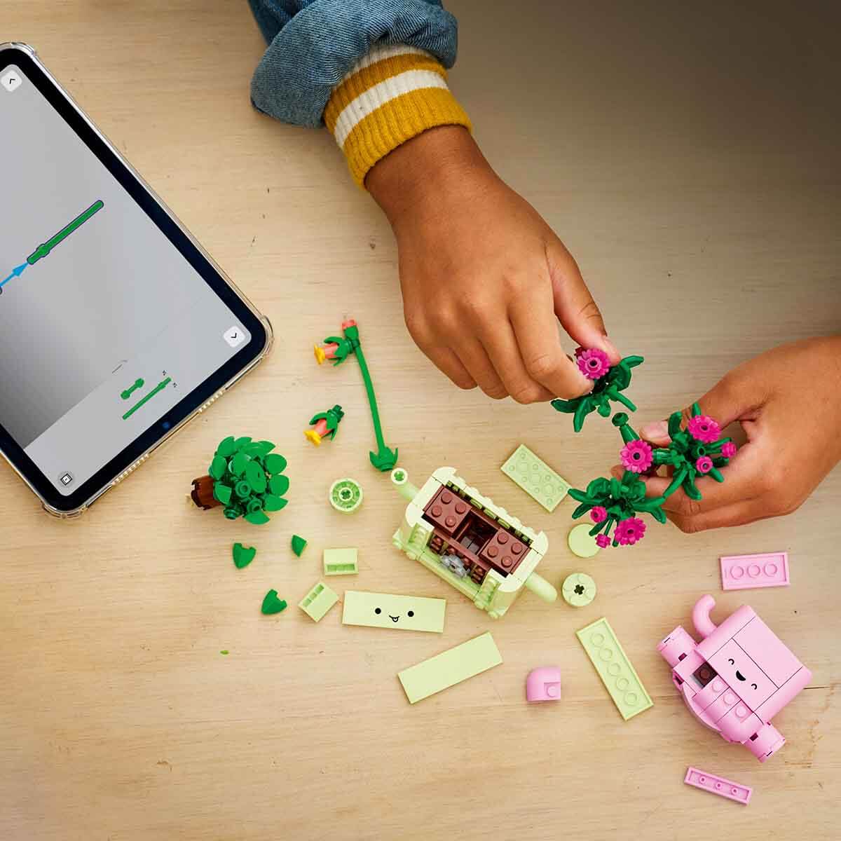 LEGO Botanicals Sallanan Bitkiler