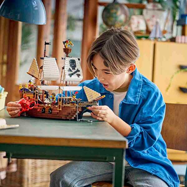 LEGO Creator İkonik Korsan Gemisi 3ü 1 Arada