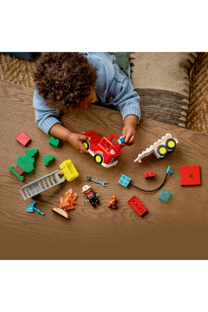 LEGO DUPLO İtfaiyeci ve Aracı Hortumlu 10473