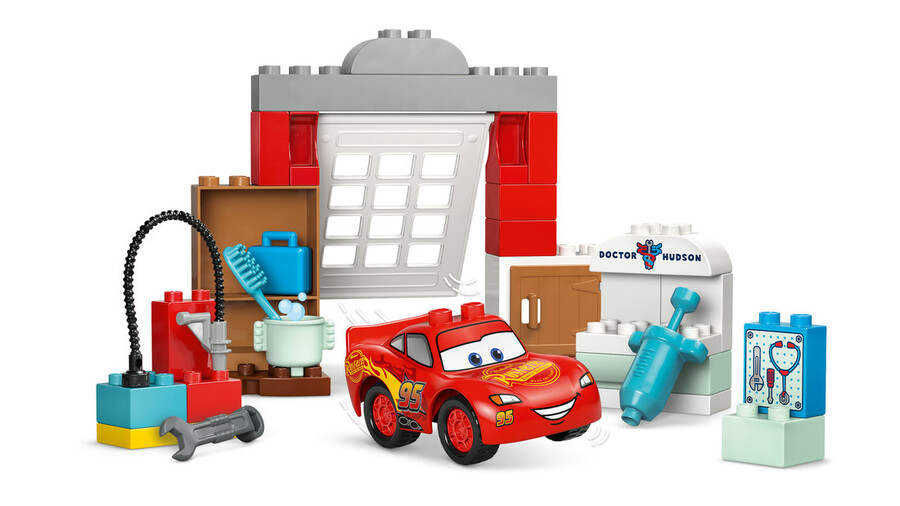 LEGO DUPLO McQueen in Doc'un Garajına Ziyareti 10456