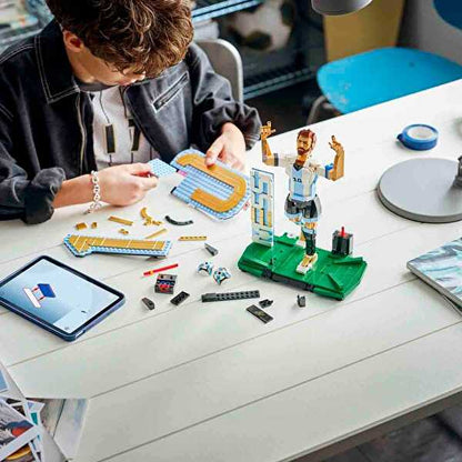 LEGO Editions Lionel Messi Futbol Efsanesi