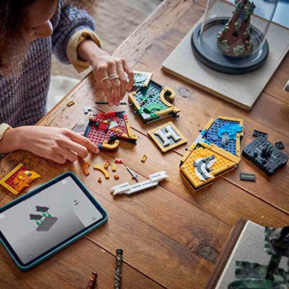 LEGO Harry Potter Hogwarts Bina Arması
