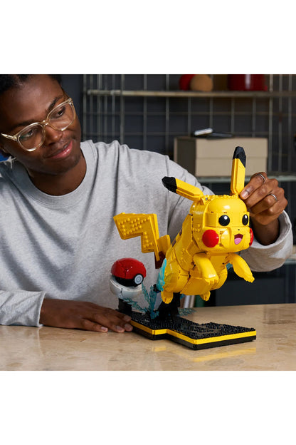 LEGO Pokemon Pikachu ve Poke Topu 72152