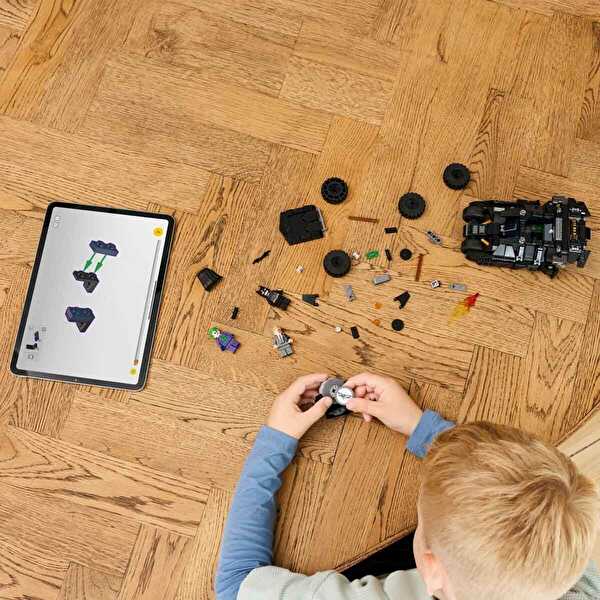 LEGO Super Heroes Batman Tumbler Two Face ve Joker'e Karşı 76303