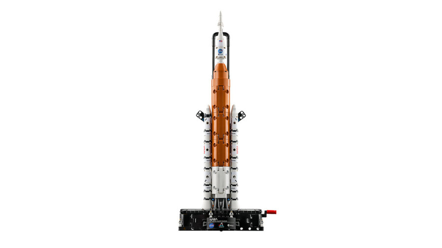 LEGO Technic Nasa Artemis Uzay Fırlatma Sistemi Roketi 42221