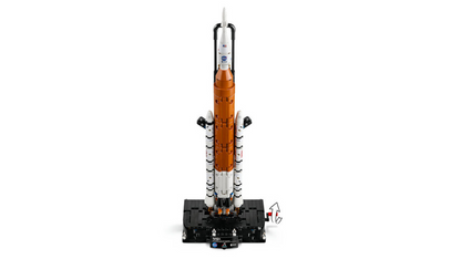LEGO Technic Nasa Artemis Uzay Fırlatma Sistemi Roketi 42221