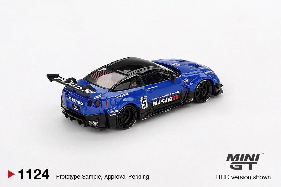 Mini GT Nissan GT-R R35 LB Silhouette Works 1:64