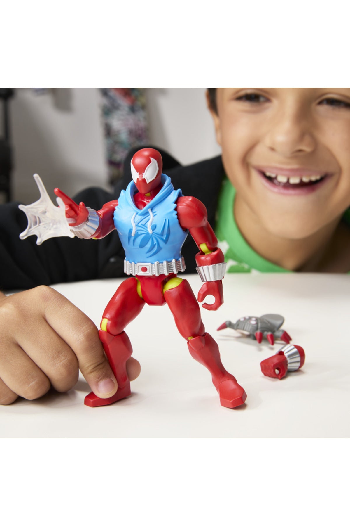 Spider-Man Mixmashers Scarlet Figür