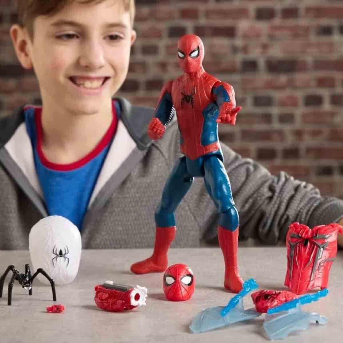Spider-Man  Titan Serisi Aksiyon Figürü